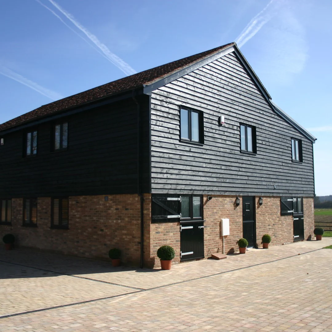 Bedec Barn Paint - Image 3